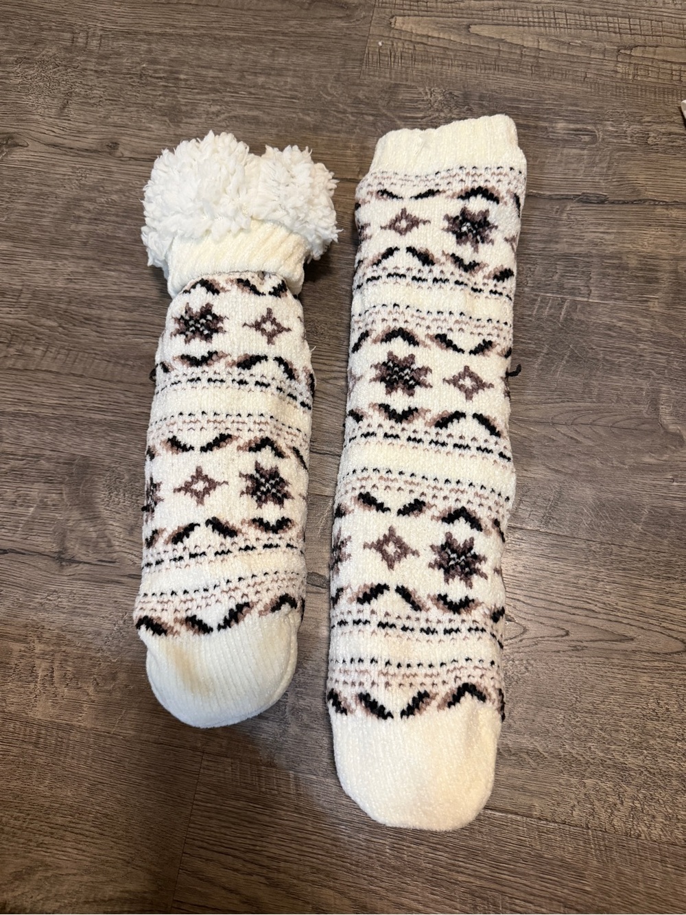 Muk Luks Cream Fuzzy Socks with Brown and Black Fair Isle Pattern